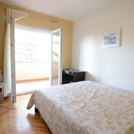 Apartment Emi Sukošan Eksteriør billede