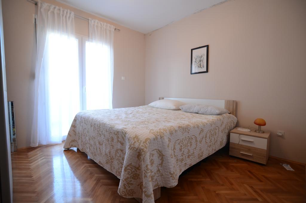 Apartment Emi Sukošan Eksteriør billede